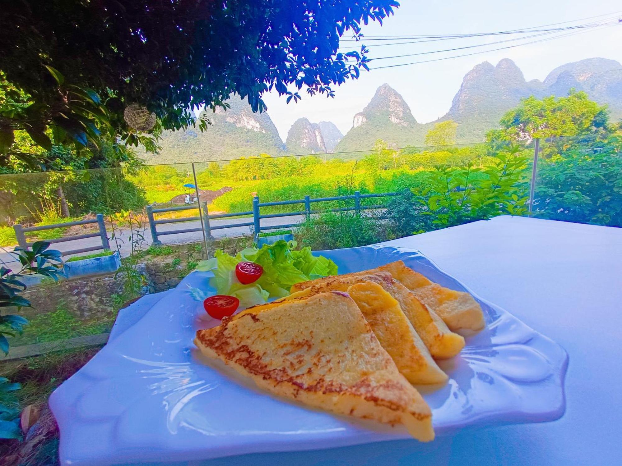 Yangshuo Fortune Lake Inn- One Way Free Pick Up From Airport Or Ts Over 3 Nights Eksteriør bilde
