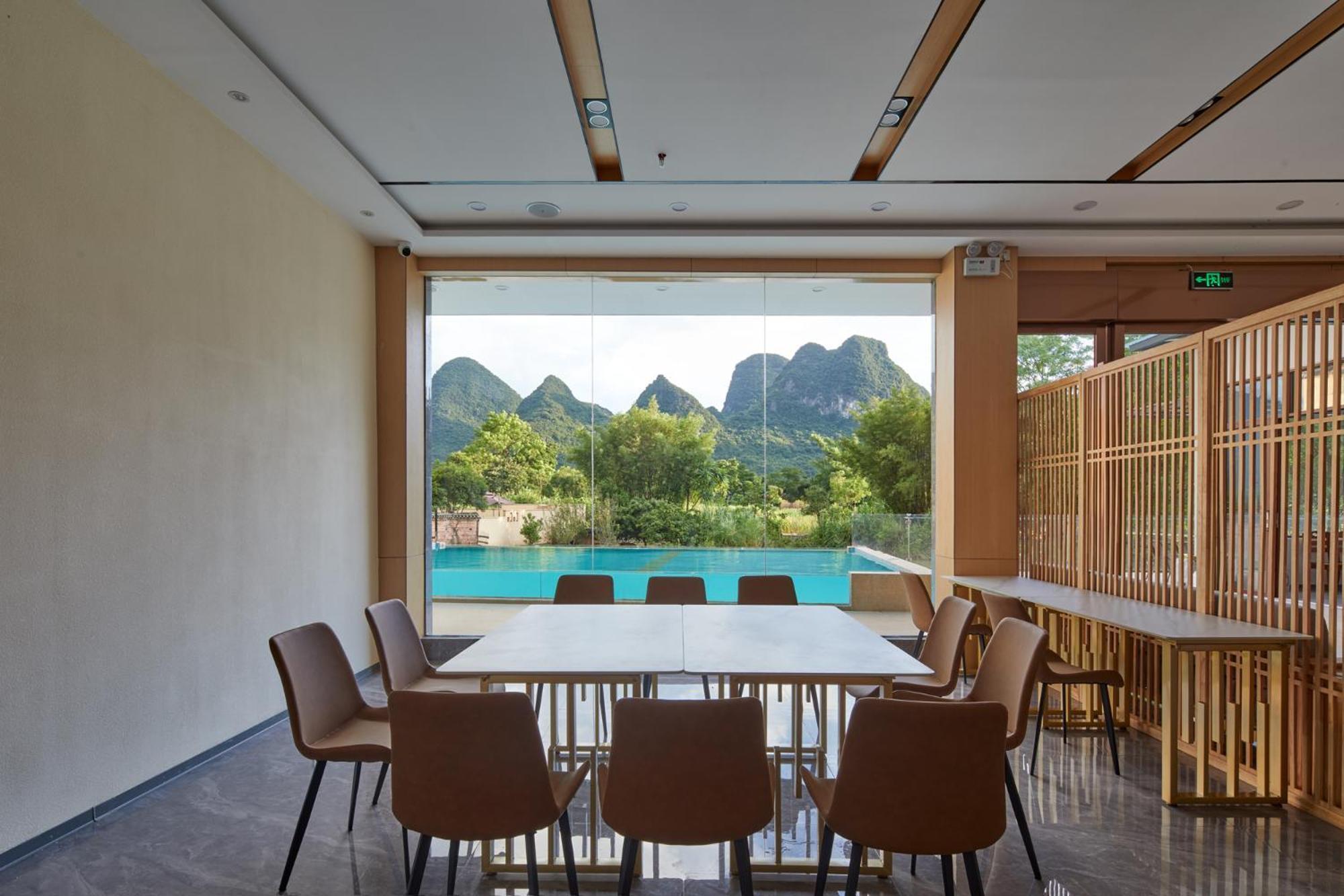 Yangshuo Fortune Lake Inn- One Way Free Pick Up From Airport Or Ts Over 3 Nights Eksteriør bilde