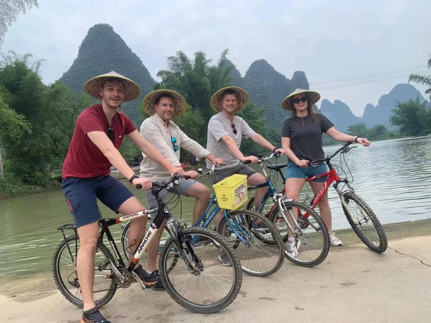 Yangshuo Fortune Lake Inn- One Way Free Pick Up From Airport Or Ts Over 3 Nights Eksteriør bilde